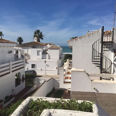 House With 4 Bedrooms In Chiclana De La Frontera, With Wonderful Sea V Apartment